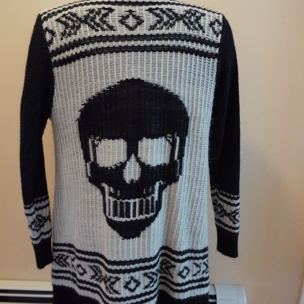 Skull cardigan